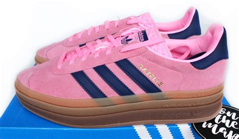 adidas platform gazelle pink